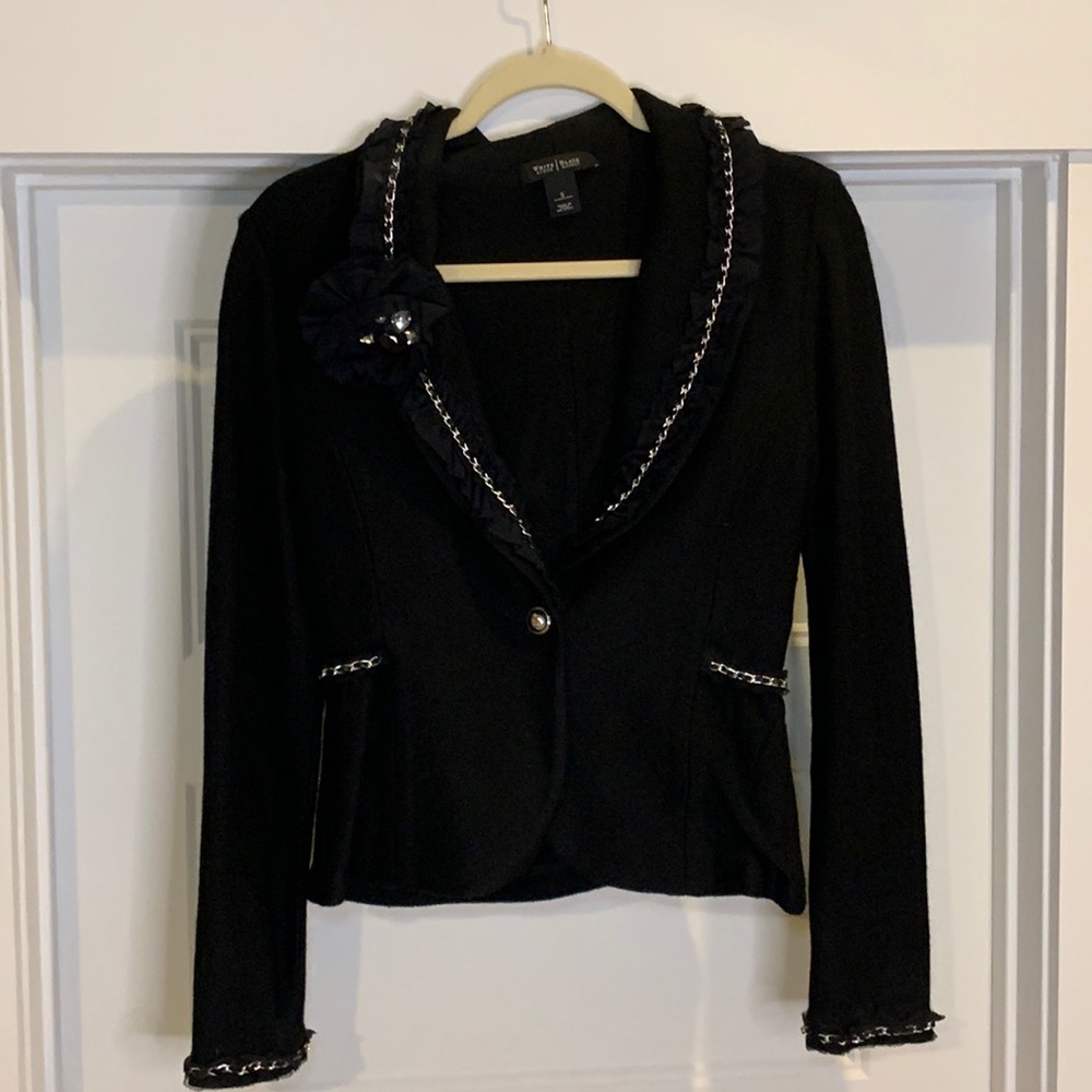 White House black market black knit blazer!
